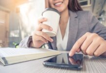 La billetera de Google llega a Colombia Google Pay se asocia con seis bancos para ofrecer cuentas digitales