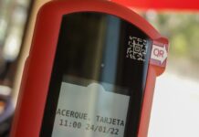 Chile: lanzan nuevos sistemas de pago y recarga automática para el transporte público comenzó la marcha blanca del “Pasaje QR”, nueva forma de pago del transporte público metropolitano, el que incluye los buses del Transantiago/RED, el Metro de Santiago y el MetroTren Nos. De esta forma, la tarjeta bip! deja ser el método exclusivo para pagar el pasaje en los buses del transporte público capitalino, sistema que desde 2007 se utiliza para dichos fines.