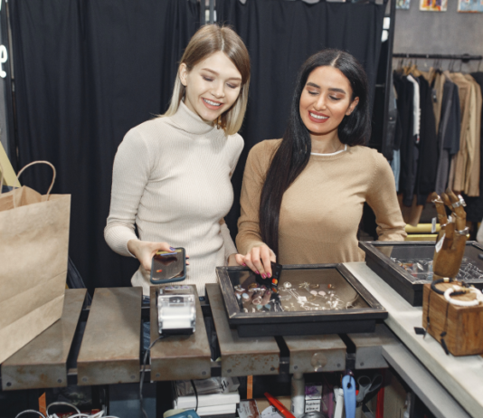 Tarjetas de crédito: cómo fomentar el crecimiento Las compras con tarjeta sin contacto superarán los 522.000 millones para 2026