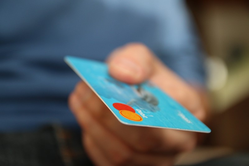 EurocoinPay y Mastercard lanzan una tarjeta que permite pagar con criptomonedas