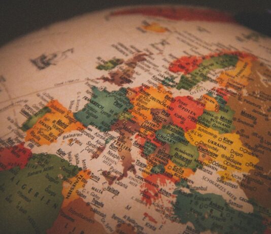 Un neobanco que tiende puente entre migrantes