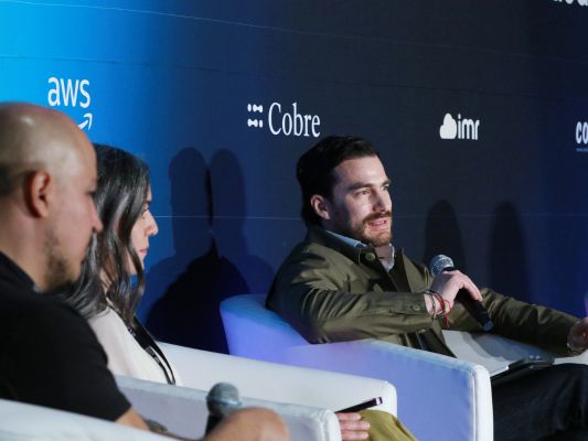 Regulaciones: detrás del ritmo de la innovaciones Regulaciones: detrás del ritmo de la innovaciones